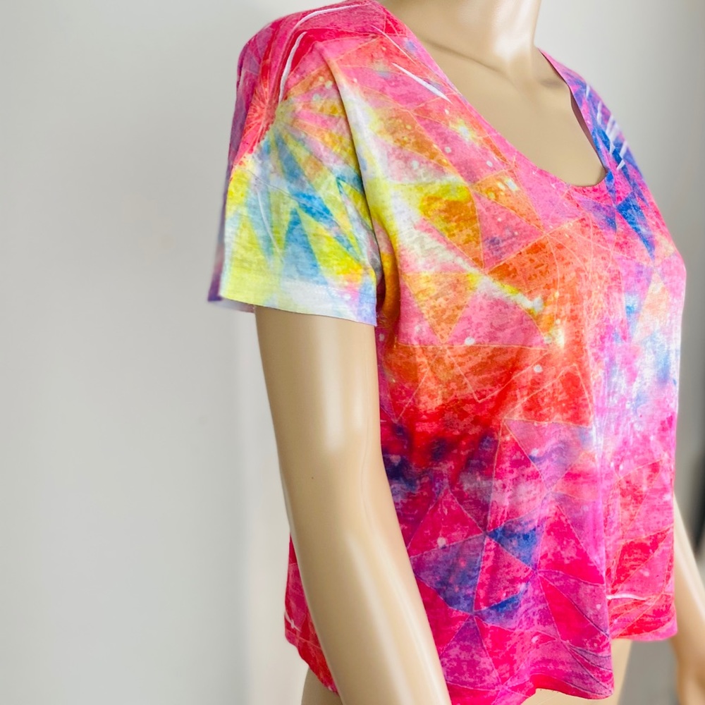 Delia’s Colorful Top - Picture 3 of 5